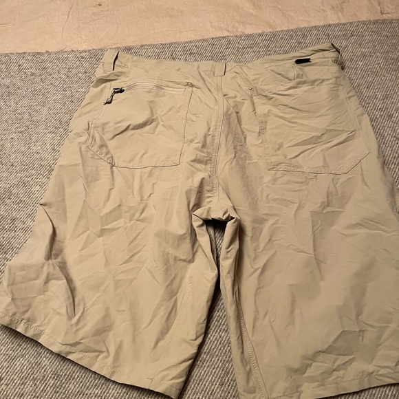 Mens Patagonia quandary shorts size 38 - Picture 2 of 2